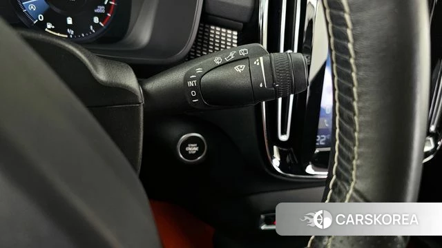 Volvo XC40 2020 Белый из Кореи, фото 5