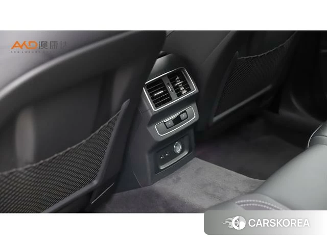 Audi Q5L 2022 Черный из Китая, фото 5