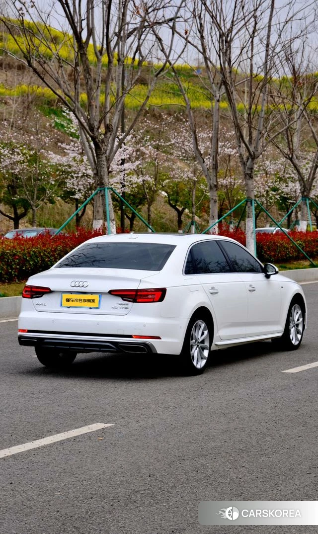 Audi A4L 2019 Белый из Китая, фото 5