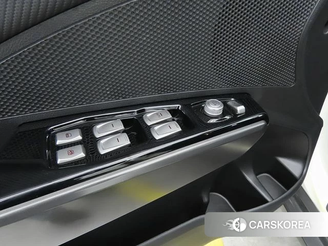 Ssangyong Tivoli Air 2018 Белый из Кореи, фото 5