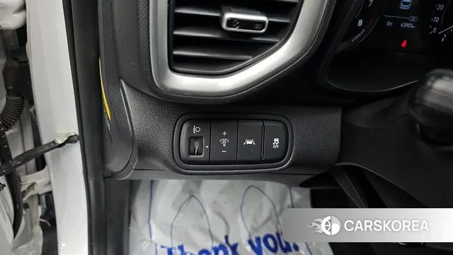 Hyundai Venue 2019 Белый из Кореи, фото 5