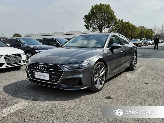 Audi A7 2025 Темно-серый из Китая, фото 5