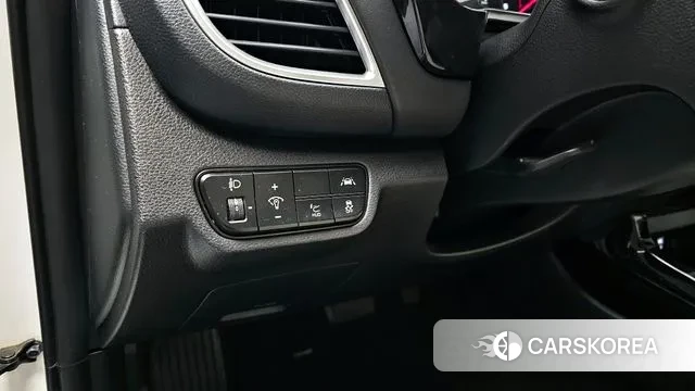 Kia Seltos 2022 Белый из Кореи, фото 5