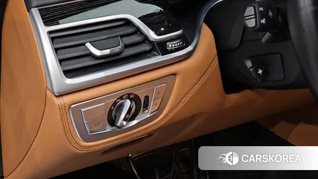 BMW 7 Series (G11) 2021 Белый из Кореи, фото 5