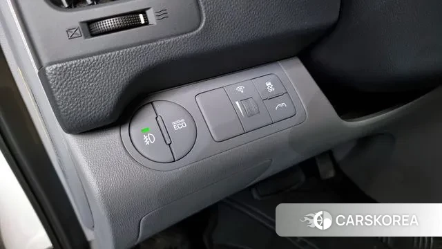 Hyundai The New Grand Starex 2019 Белый из Кореи, фото 5