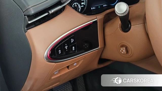 Genesis GV70 2023 Белый из Кореи, фото 5