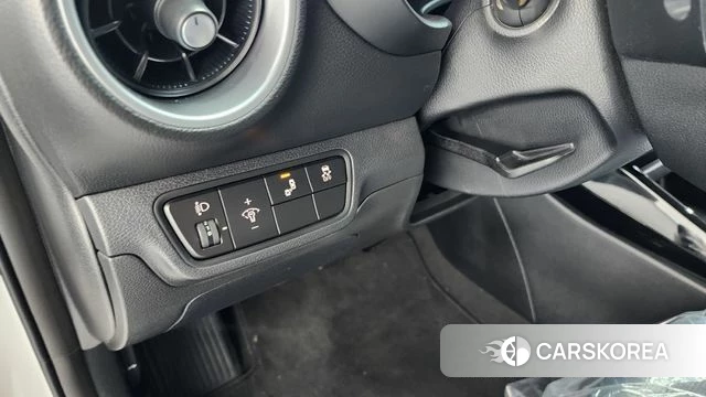 Kia The New K3 2nd generation 2021 Белый из Кореи, фото 5