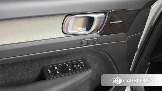 Volvo XC40 2020 Белый из Кореи, фото 5
