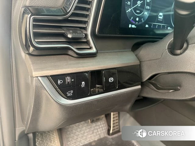Kia Sportage 5th Generation 2023 Белый из Кореи, фото 5