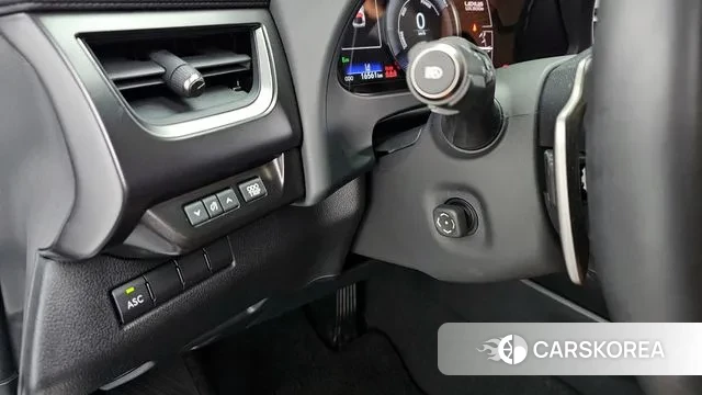 Lexus UX300e 2022 Белый из Кореи, фото 5