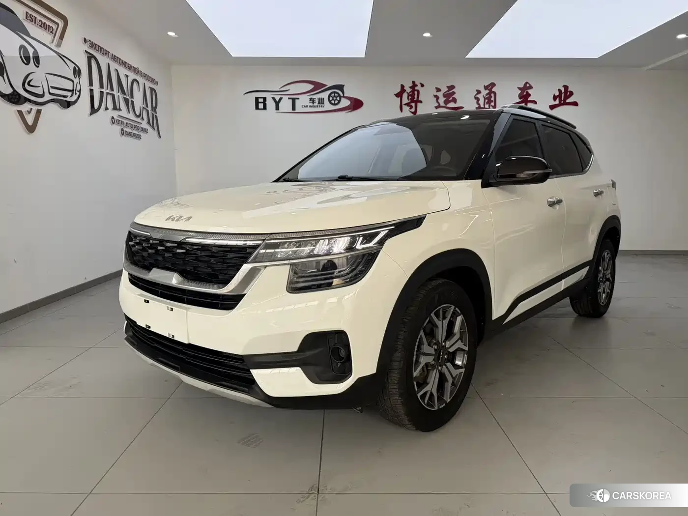 Kia KX3 proud run 2022 Белый из Китая, фото 5