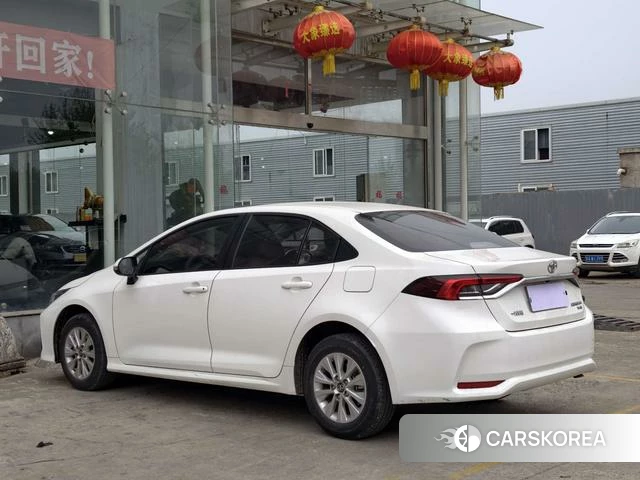 Toyota Corolla 2022 Белый из Китая, фото 5