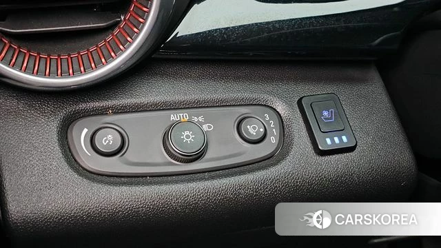 Chevrolet (GM Daewoo) Trax Crossover 2024 Белый из Кореи, фото 5
