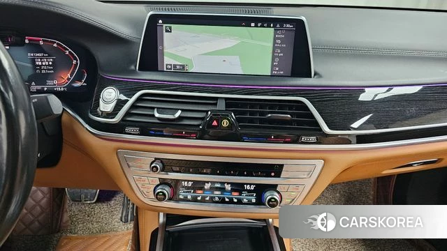 BMW 7 Series (G11) 2020 Черный из Кореи, фото 5