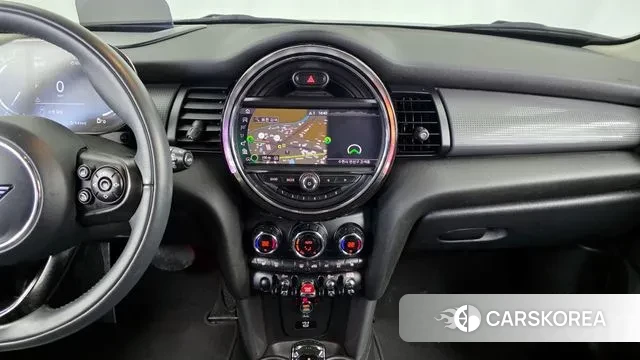 Mini Cooper 2021 Жемчужный цвет из Кореи, фото 5