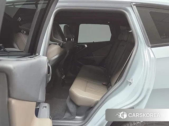 BMW X3 (G45) 2025 Небесно-голубой из Кореи, фото 5