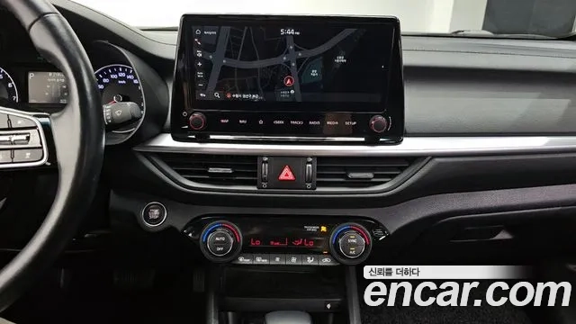 Kia The New K3 2nd generation 2022 Белый из Кореи, фото 5