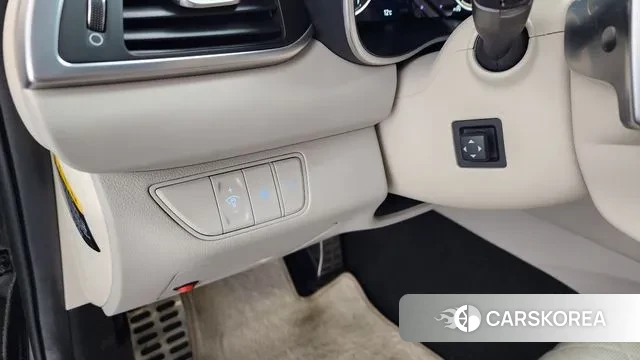 Genesis The New G70 Shooting Brake 2022 Жемчужный цвет из Кореи, фото 5