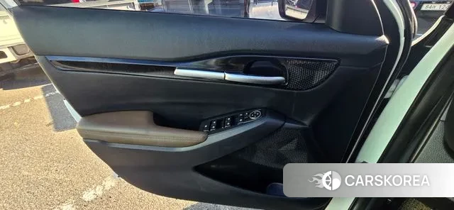 Kia Seltos 2022 Белый из Кореи, фото 5