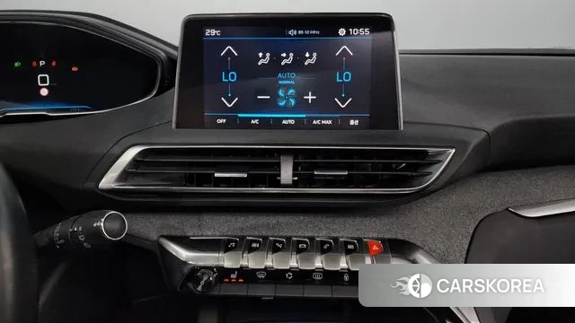 Peugeot 3008 second generation 2018 Белый из Кореи, фото 5