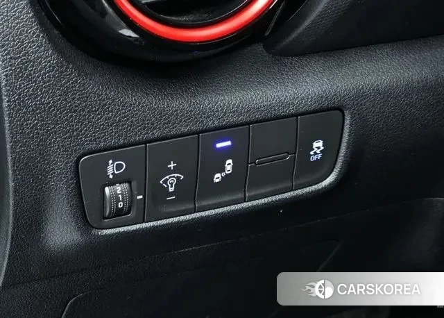 Hyundai Kona 2018 Белый двухцветный из Кореи, фото 5