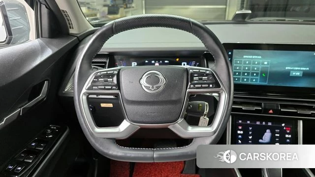 Ssangyong Torres 2023 Темно-зеленый из Кореи, фото 5