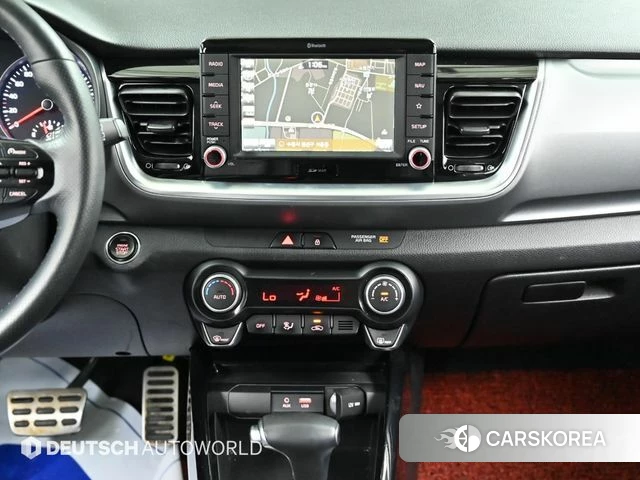 Kia Stonic 2018 Белый из Кореи, фото 5