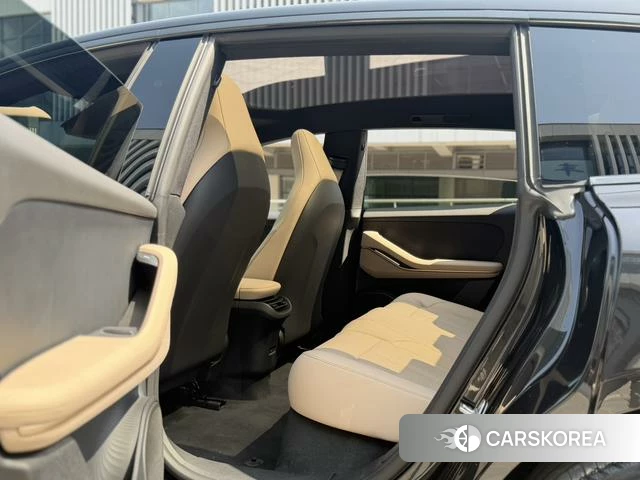 Weilai ET5T 2025 Черный из Китая, фото 5