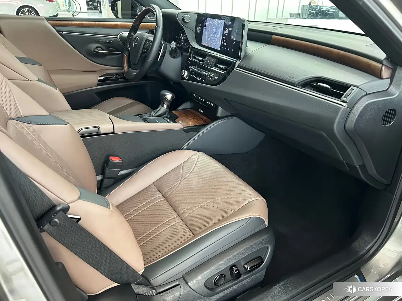 Lexus ES 2022 Silver/gray из Китая, фото 5