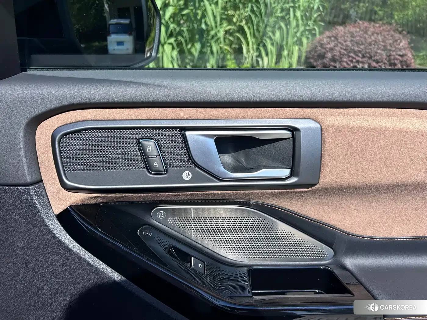 Ford Explorer 2026 Черный из Китая, фото 5