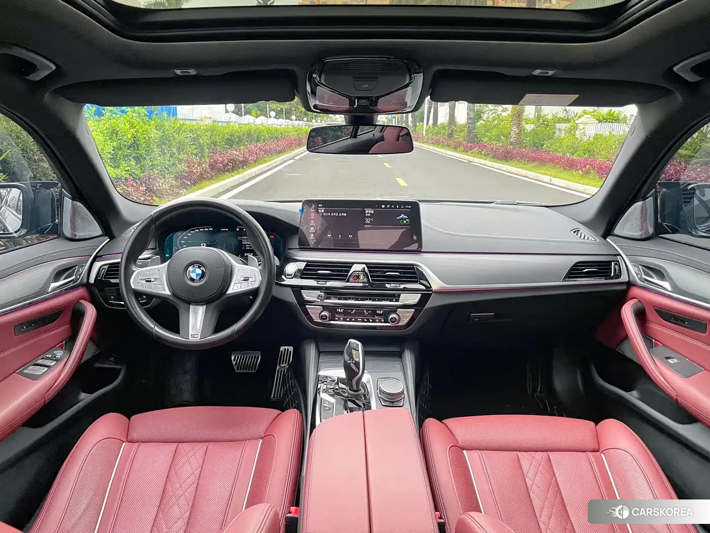 BMW 5 series 2024 Черный из Китая, фото 5