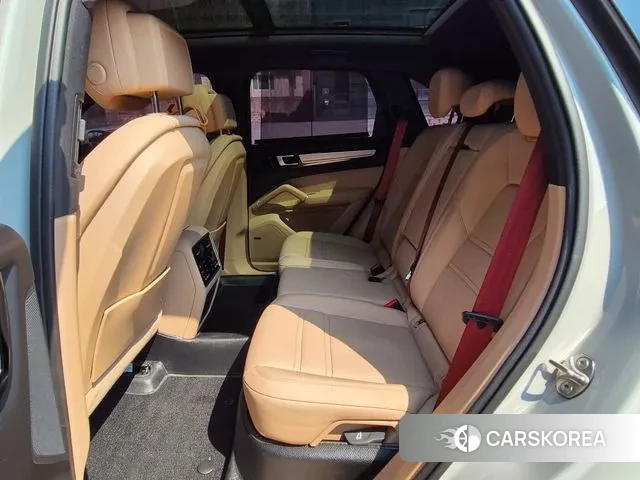 Porsche Cayenne (PO536) 2022 Жемчужный цвет из Кореи, фото 5