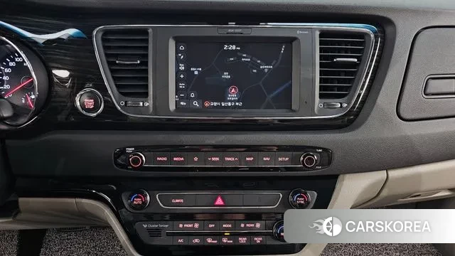 Kia The New Carnival 2020 Серый из Кореи, фото 5