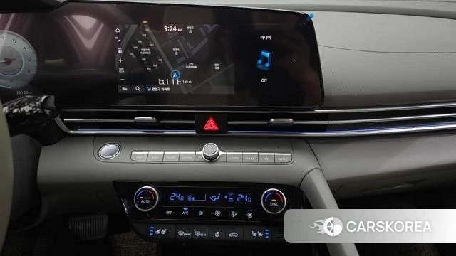 Hyundai The New Avante (CN7) 2023 Белый из Кореи, фото 5
