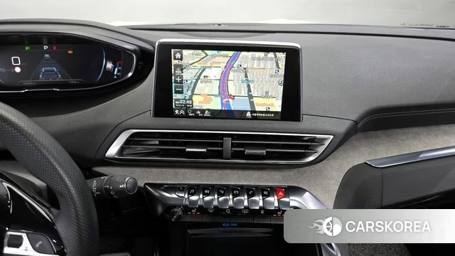 Peugeot 5008 second generation 2018 Серый из Кореи, фото 5