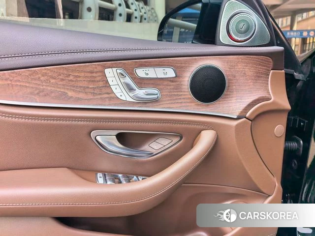 Mercedes-Benz E-class id 4213508 из Китая 5