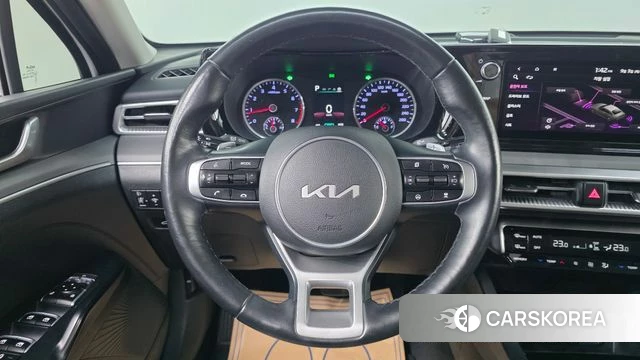 Kia K5 3rd generation 2022 Белый из Кореи, фото 5