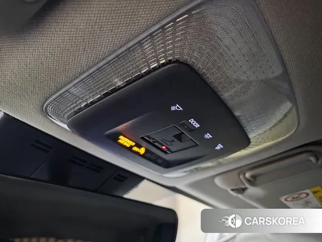 Toyota Prius 5th Generation 2024 Красный из Кореи, фото 5