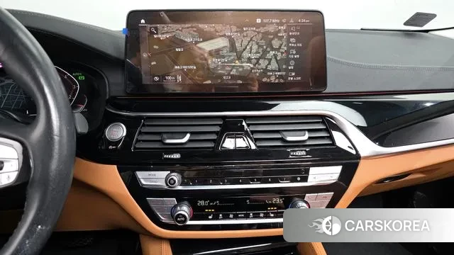 BMW 5 Series (G30) 2022 Черный из Кореи, фото 5