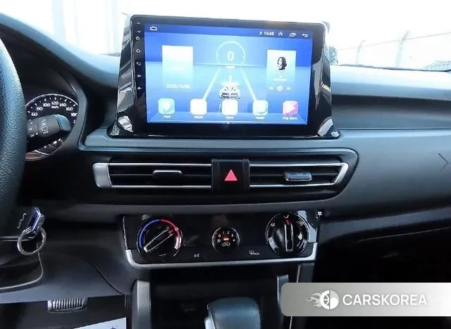 Kia Seltos 2021 Серебристо-серый из Кореи, фото 5