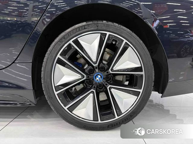 BMW i3 2023 Черный из Китая, фото 5