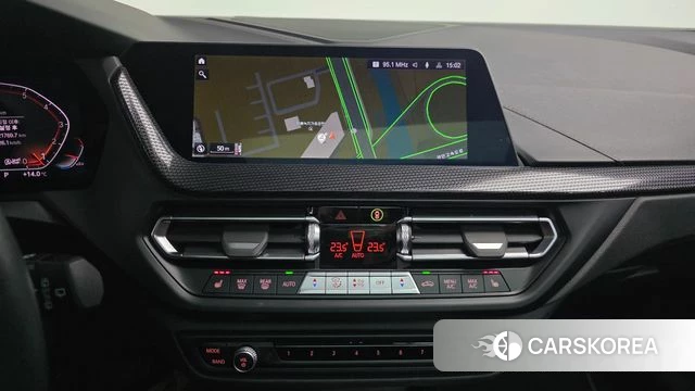 BMW 1 Series (F40) 2024 Белый из Кореи, фото 5