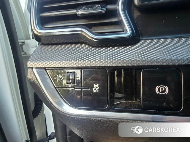 Kia Sportage 5th Generation 2022 Белый из Кореи, фото 5