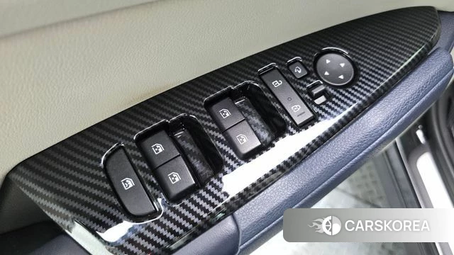 Kia Sportage 5th Generation Hybrid 2024 Черный из Кореи, фото 5
