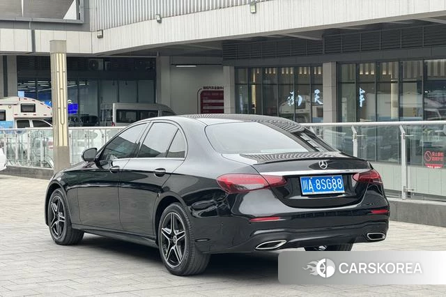 Mercedes-Benz E-class (imported) 2022 Черный из Китая, фото 5