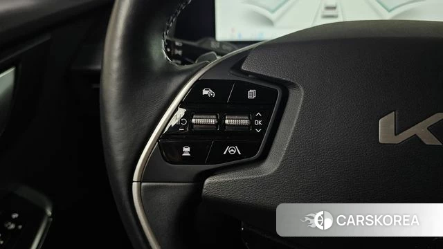 Kia EV6 2023 Жемчужный цвет из Кореи, фото 5