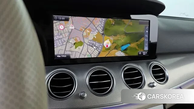 Mercedes-Benz E-Class W213 2018 Белый из Кореи, фото 5