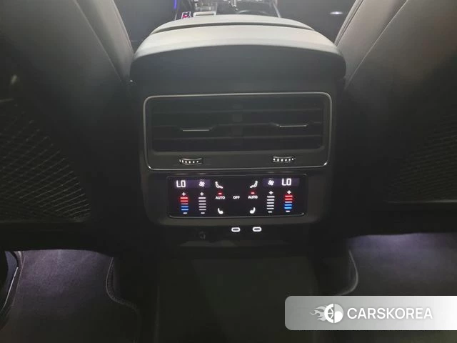 Audi Q7 (4M) 2025 Черный из Кореи, фото 5