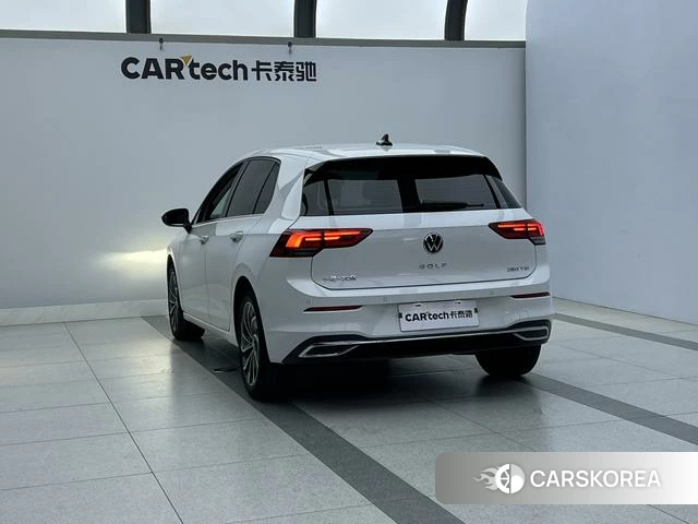 Volkswagen Golf 2021 Белый из Китая, фото 5