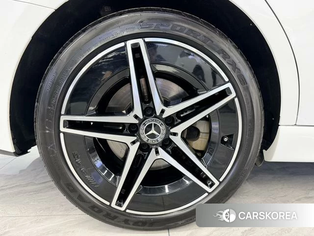 Mercedes-Benz Class C 2024 Белый из Китая, фото 5